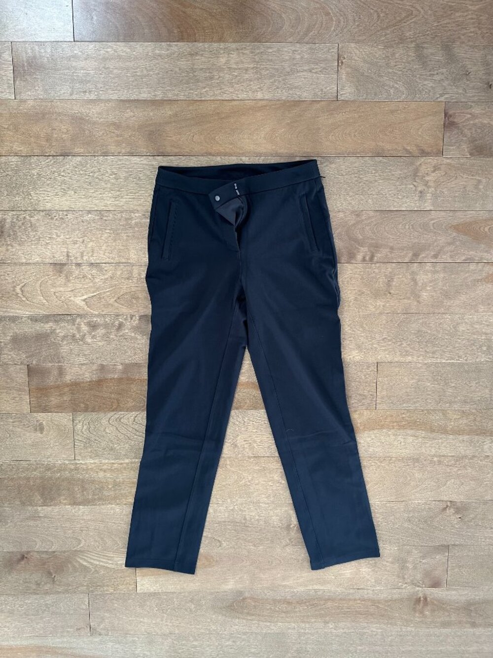 Lululemon On the Move Pant *Lightweight in Black